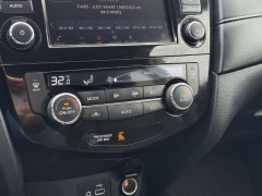 Used 2018  Nissan Rogue 4d SUV AWD SV at Paradise Motors near Lansing&comma; MI