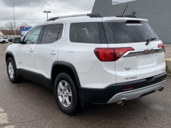 Used 2018 GMC Acadia 4d SUV AWD SLT-1 at Paradise Motors near Lansing, MI