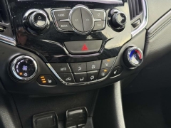 Used 2017  Chevrolet Cruze 4d Hatchback Premier at Paradise Motors near Lansing&comma; MI