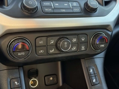 Used 2017  GMC Acadia 4d SUV AWD SLT-2 at Paradise Motors near Lansing, MI