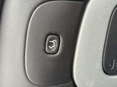 Used 2016  Jeep Cherokee 4d SUV 4WD Latitude V6 at Paradise Motors near Lansing&comma; MI