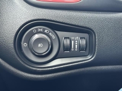 Used 2016  Jeep Renegade 4d SUV 4WD Trailhawk at Paradise Motors near Lansing, MI