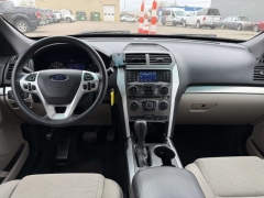 Used 2013  Ford Explorer 4d SUV FWD at Paradise Motors near Lansing&comma; MI