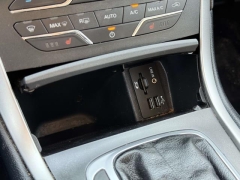 Used 2015  Ford Edge 4d SUV FWD SEL V6 at Paradise Motors near Lansing&comma; MI