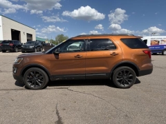 Used 2017 Ford Explorer 4d SUV 4WD XLT at Paradise Motors near Lansing, MI