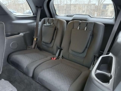 Used 2013  Ford Explorer 4d SUV 4WD XLT at Paradise Motors near Lansing&comma; MI