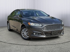 Used 2016  Ford Fusion 4d Sedan SE 2&period;0L EcoBoost at Paradise Motors near Lansing&comma; MI