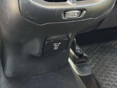 Used 2016  Jeep Cherokee 4d SUV 4WD Latitude V6 at Paradise Motors near Lansing&comma; MI
