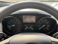 Used 2017  Ford Escape 4d SUV FWD SE at Paradise Motors near Lansing&comma; MI