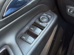 Used 2020  Chevrolet Equinox 4d SUV AWD LT w&sol;2LT at Paradise Motors near Lansing&comma; MI