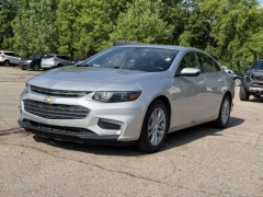 Used 2018  Chevrolet Malibu 4d Sedan LT at Paradise Motors near Lansing&comma; MI