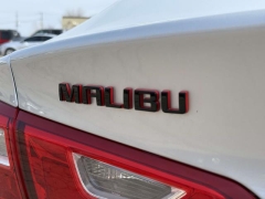 Used 2018  Chevrolet Malibu 4d Sedan LT at Paradise Motors near Lansing&comma; MI