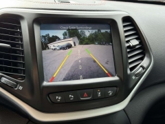 Used 2018  Jeep Cherokee 4d SUV 4WD Trailhawk V6 at Paradise Motors near Lansing&comma; MI