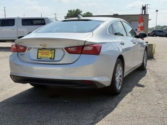Used 2018  Chevrolet Malibu 4d Sedan LT at Paradise Motors near Lansing&comma; MI