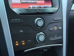 Used 2013  Ford Explorer 4d SUV 4WD XLT at Paradise Motors near Lansing&comma; MI