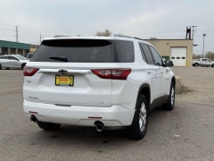 Used 2018  Chevrolet Traverse 4d SUV FWD LT Cloth w/1LT at Paradise Motors near Lansing, MI