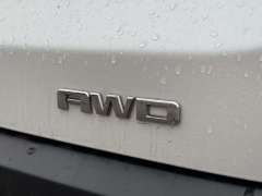 Used 2017  GMC Acadia 4d SUV AWD SLT-2 at Paradise Motors near Lansing&comma; MI