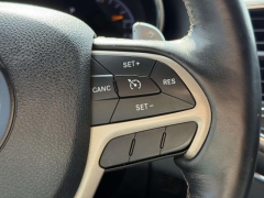 Used 2017  Jeep Grand Cherokee 4d SUV 4WD Limited at Paradise Motors near Lansing&comma; MI