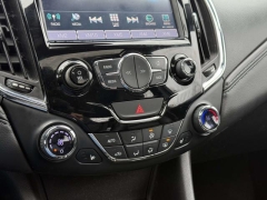 Used 2017  Chevrolet Cruze 4d Sedan Premier at Paradise Motors near Lansing&comma; MI