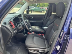 Used 2016  Jeep Renegade 4d SUV 4WD Trailhawk at Paradise Motors near Lansing, MI