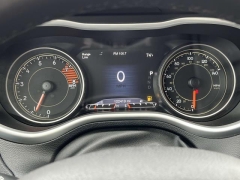 Used 2016 Jeep Cherokee 4d SUV 4WD Trailhawk V6 at Paradise Motors near Lansing, MI