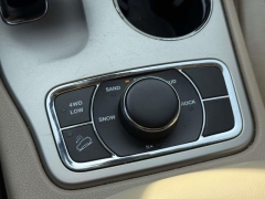 Used 2015  Jeep Grand Cherokee 4d SUV 4WD Limited at Paradise Motors near Lansing&comma; MI