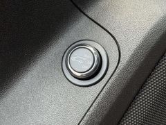 Used 2017  GMC Acadia AWD 4dr SLT w&sol;SLT-1 at Paradise Motors near Lansing&comma; MI