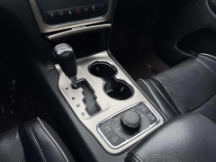 Used 2011  Jeep Grand Cherokee 4d SUV 4WD Overland at Paradise Motors near Lansing&comma; MI