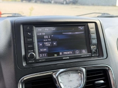 Used 2015  Chrysler Town & Country 4d Wagon Limited at Paradise Motors near Lansing, MI