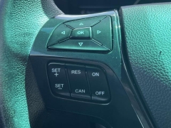 Used 2017 Ford Explorer 4d SUV 4WD XLT at Paradise Motors near Lansing, MI