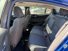 Used 2018  Chevrolet Cruze 4d Sedan LT Auto at Paradise Motors near Lansing&comma; MI