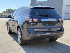 Used 2016  Chevrolet Traverse 4d SUV AWD LT w&sol;1LT at Paradise Motors near Lansing&comma; MI