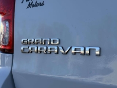 Used 2019  Dodge Grand Caravan 4d Wagon SXT at Paradise Motors near Lansing&comma; MI