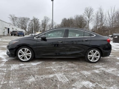 Used 2017  Chevrolet Cruze 4d Sedan Premier at Paradise Motors near Lansing&comma; MI