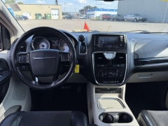 Used 2015  Chrysler Town & Country 4d Wagon Limited at Paradise Motors near Lansing, MI