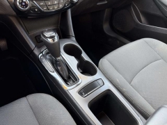 Used 2019  Chevrolet Cruze 4d Hatchback LT at Paradise Motors near Lansing&comma; MI