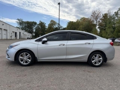 Used 2016  Chevrolet Cruze 4d Sedan LT Auto at Paradise Motors near Lansing, MI