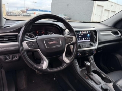 Used 2017  GMC Acadia AWD 4dr SLT w&sol;SLT-1 at Paradise Motors near Lansing&comma; MI