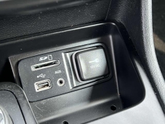 Used 2015 Jeep Cherokee 4d SUV 4WD Latitude at Paradise Motors near Lansing, MI