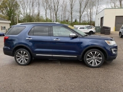 Used 2017 Ford Explorer 4d SUV 4WD Platinum at Paradise Motors near Lansing, MI