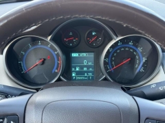 Used 2016  Chevrolet Cruze Limited 4d Sedan LT w/2LT at Paradise Motors near Lansing, MI