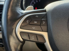 Used 2015  Jeep Grand Cherokee 4d SUV 4WD Limited at Paradise Motors near Lansing&comma; MI