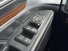 Used 2017  Ford Explorer 4d SUV 4WD Limited at Paradise Motors near Lansing&comma; MI