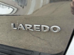 Used 2019  Jeep Grand Cherokee 4d SUV 4WD Laredo at Paradise Motors near Lansing&comma; MI