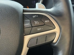 Used 2015  Jeep Grand Cherokee 4d SUV 4WD Limited at Paradise Motors near Lansing&comma; MI