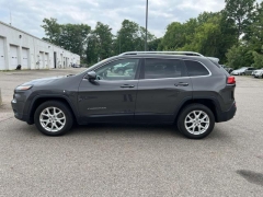 Used 2014 Jeep Cherokee 4d SUV FWD Latitude at Paradise Motors near Lansing, MI