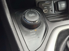 Used 2017  Jeep Cherokee 4d SUV 4WD Sport I4 Altitude at Paradise Motors near Lansing&comma; MI