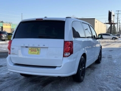 Used 2019  Dodge Grand Caravan 4d Wagon SXT at Paradise Motors near Lansing&comma; MI