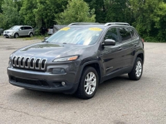 Used 2014 Jeep Cherokee 4d SUV FWD Latitude at Paradise Motors near Lansing, MI