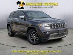  2017 Jeep Grand Cherokee 4d SUV 4WD Limited at Paradise Motors near Lansing&comma; MI